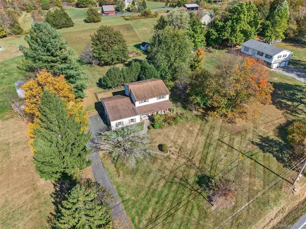 20 County Route 48, Thompson Ridge, NY 10985