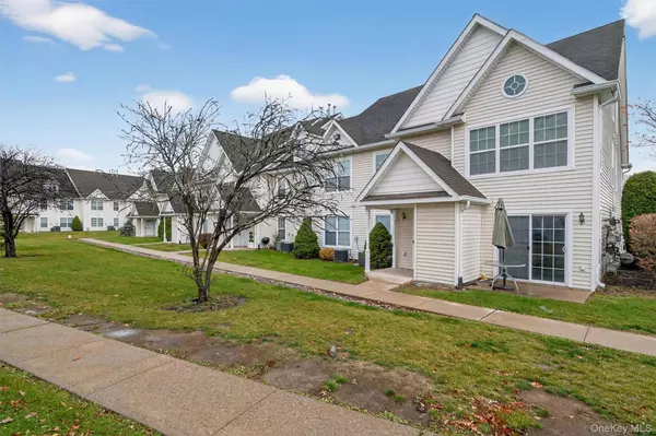 261 Ruth CT, Middletown, NY 10940