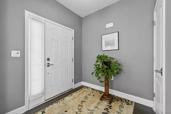 21 Cyprus DR, Middletown, NY 10940