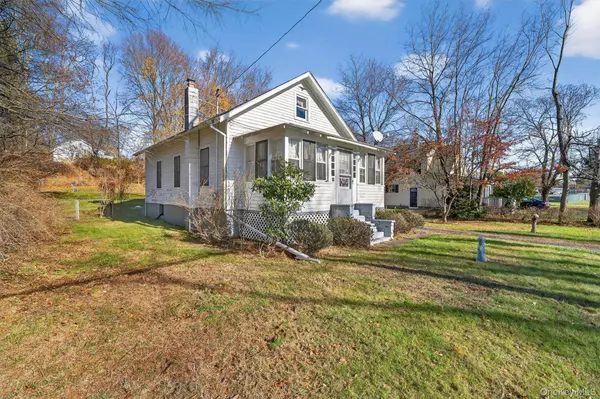 18 Seybolt AVE, Otisville, NY 10963