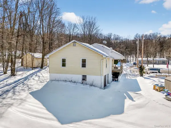 396 Crescent AVE, Highland, NY 12528
