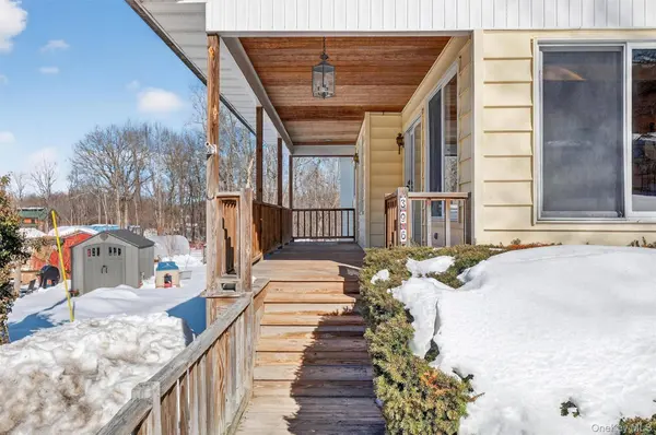 396 Crescent AVE, Highland, NY 12528