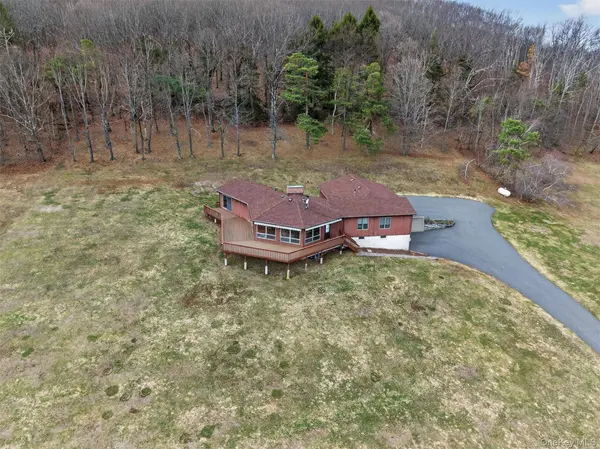 963 Mountain RD, Port Jervis, NY 12771