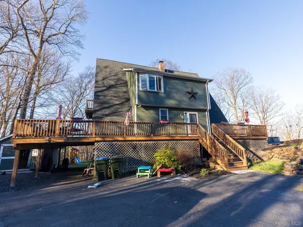 17 Hilltop AVE, Newburgh, NY 12550