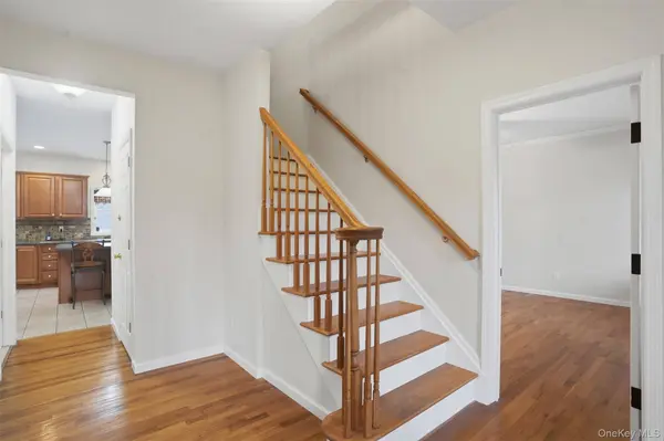 15 Ferrante DR, Montgomery, NY 12549