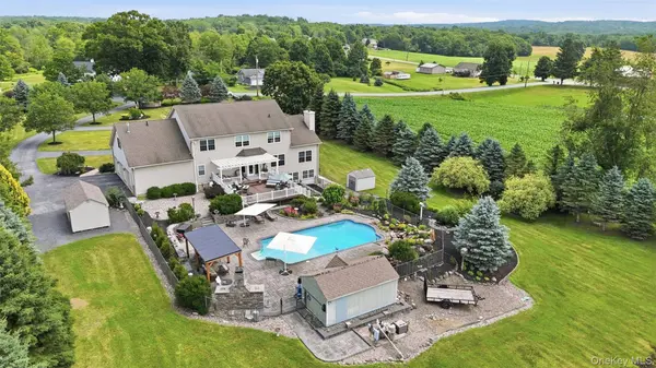 161 Bergen CIR, Slate Hill, NY 10973