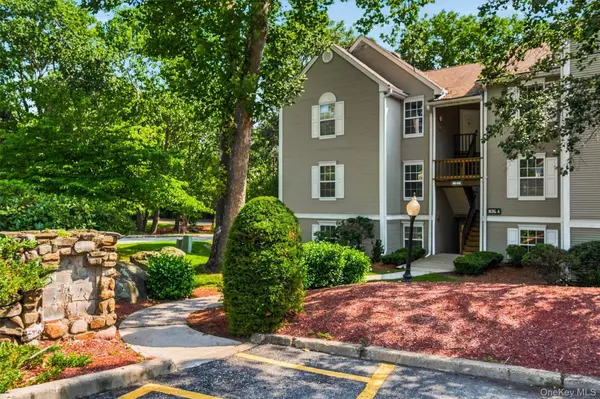 1002 Washington GN #AG2, New Windsor, NY 12553