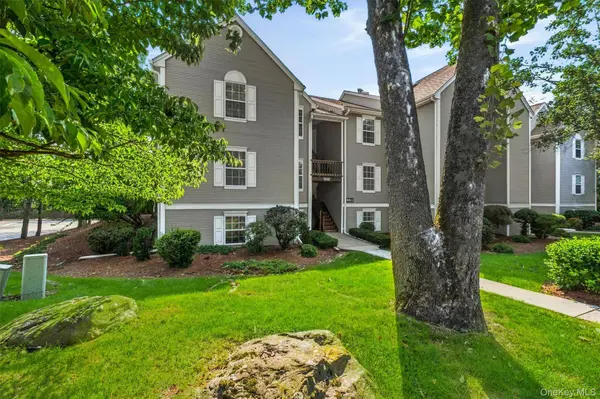 1002 Washington GN #AG2, New Windsor, NY 12553