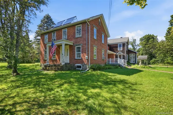 118 Ridge DR