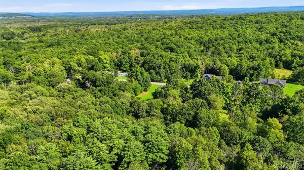 Ridge DR, Middletown, NY 10940