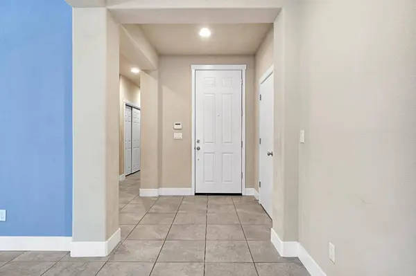 3245 Lexington AVE, Clovis, CA 93619