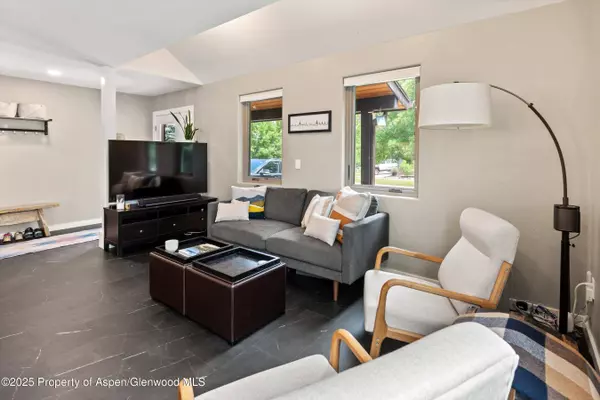 4201 Sky Ranch Drive, Glenwood Springs, CO 81601