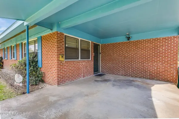 522 Chickasaw DR, Opelousas, LA 70570