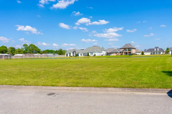 120 Greenwood Pl, Breaux Bridge, LA 70517-3239