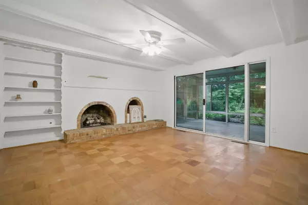 Virginia Beach, VA 23452-2617,3821 Shadow Ln