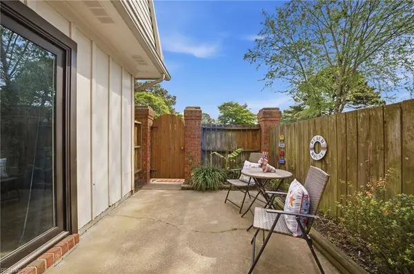 1101 Lands End WAY #25, Virginia Beach, VA 23451