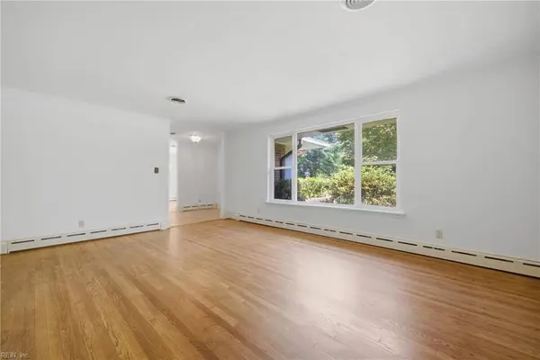 7521 Shirland AVE, Norfolk, VA 23505
