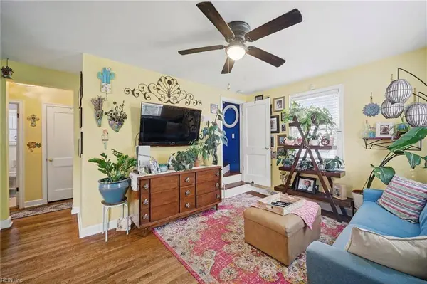 1317 Maplewood AVE, Norfolk, VA 23503
