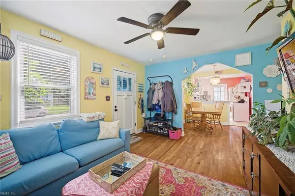 1317 Maplewood AVE, Norfolk, VA 23503