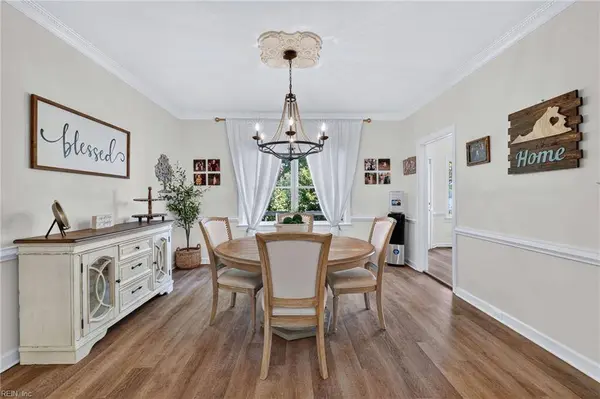 4040 Bridgehampton LN, Virginia Beach, VA 23455