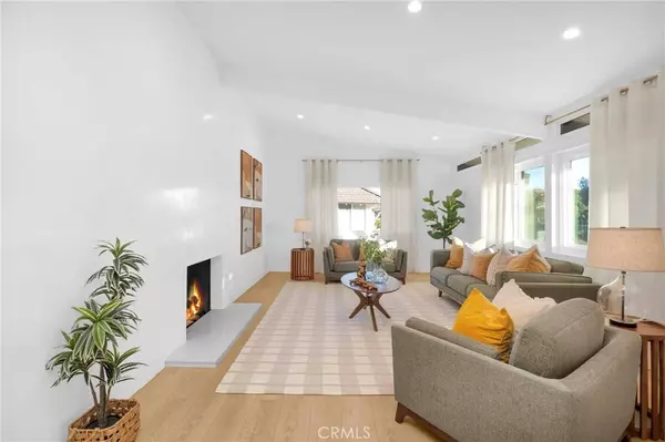 1019 Dorothy LN, Fullerton, CA 92831