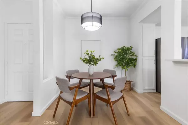 680 Camino De La Reina #2105, San Diego, CA 92108