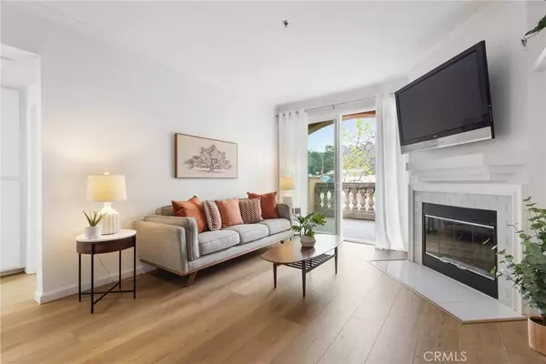 680 Camino De La Reina #2105, San Diego, CA 92108