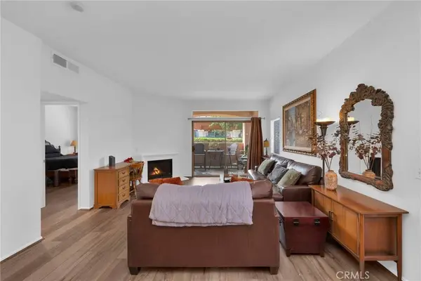 290 Villa Point DR, Newport Beach, CA 92660