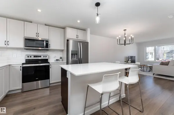 12015 35 AV SW SW, Edmonton, AB T6W 5E9