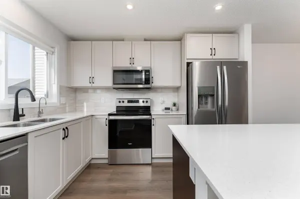 12015 35 AV SW SW, Edmonton, AB T6W 5E9