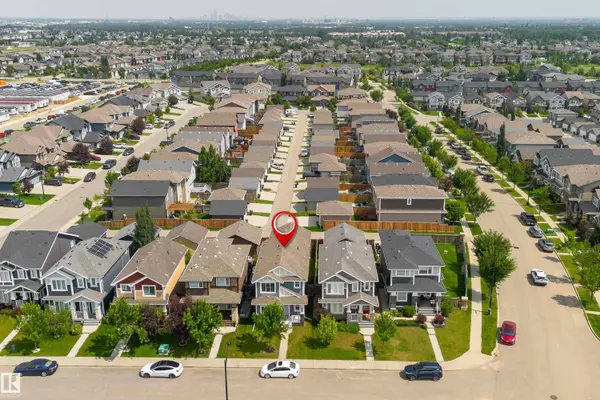 8811 223 ST NW, Edmonton, AB T5T 7H2