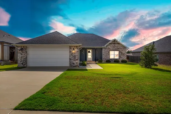 1519 Nate Cir, Bullard, TX 75757
