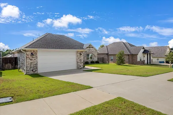 1519 Nate Cir, Bullard, TX 75757
