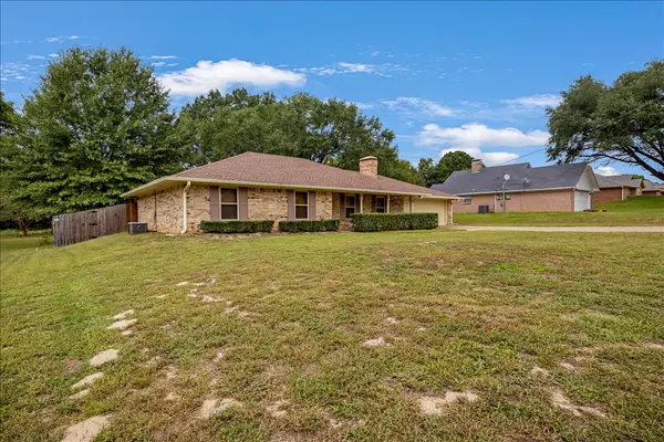 18196 Adele Ln, Whitehouse, TX 75791-9740