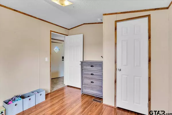 16181 Lakeview Cir, Whitehouse, TX 75791