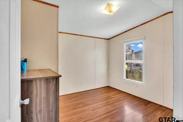 16181 Lakeview Cir, Whitehouse, TX 75791