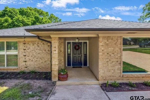 17599 Autumn Trail, Whitehouse, TX 75791