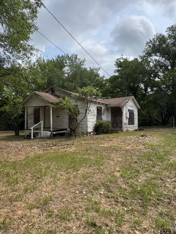 2013 N Tenneha Avenue, Tyler, TX 75702