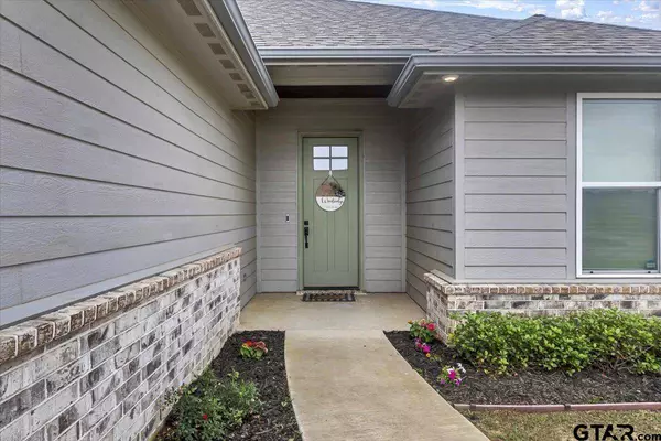 1802 Forestdale Boulevard, Whitehouse, TX 75791