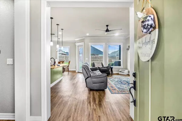 1802 Forestdale Boulevard, Whitehouse, TX 75791