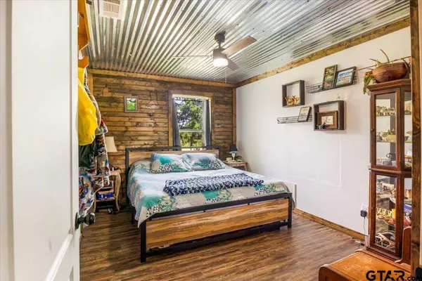 9367 County Road 2301, Arp, TX 75750