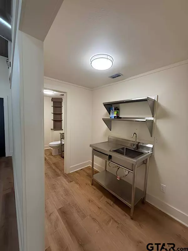 111 W Duval Street, Troup, TX 75789