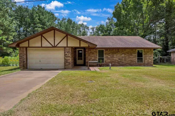 412 Peach Tree Drive, Palestine, TX 75803