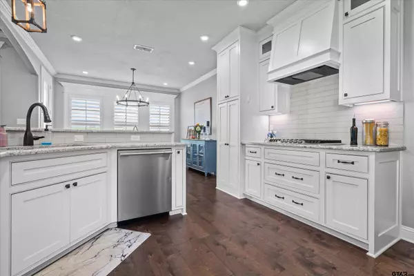 220 Sunnys Halo Boulevard, Bullard, TX 75757