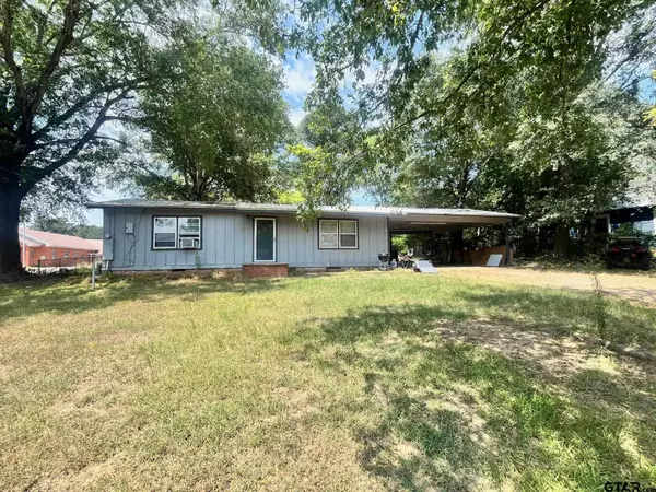 204 W Phillips St, Arp, TX 75750