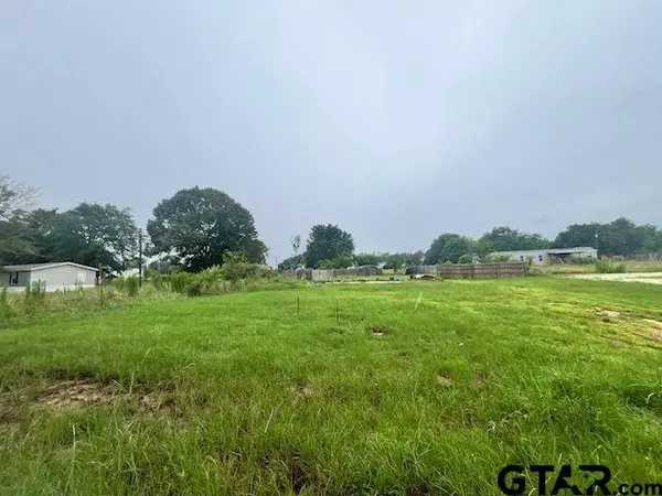 261 Meadow Drive, Bullard, TX 75757