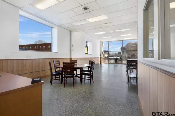 102 S Main Street, Rusk, TX 75785