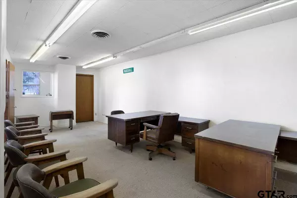 102 S Main Street, Rusk, TX 75785