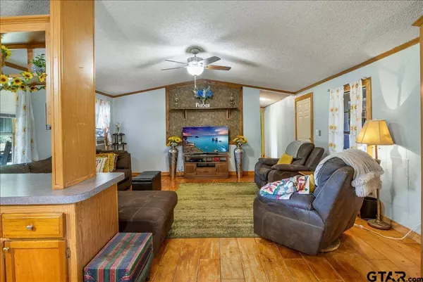 20030 Red Oak Drive, Larue, TX 75770