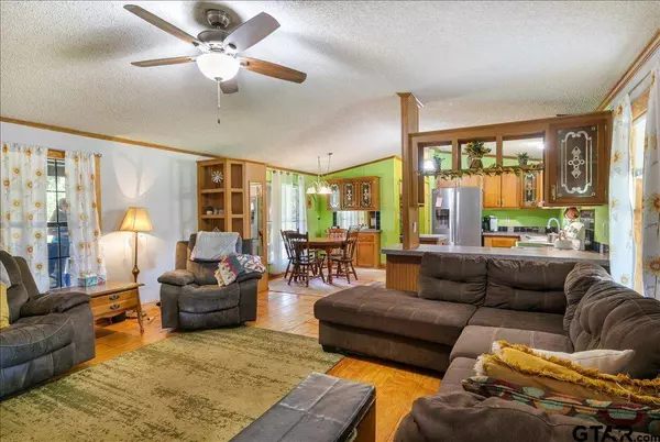 20030 Red Oak Drive, Larue, TX 75770